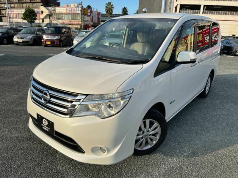 NISSAN　SERENA