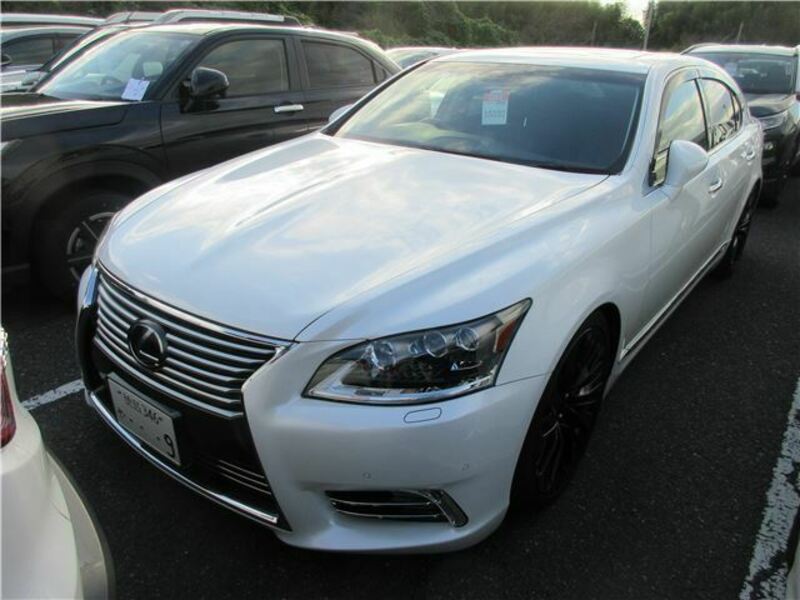 LEXUS　LS