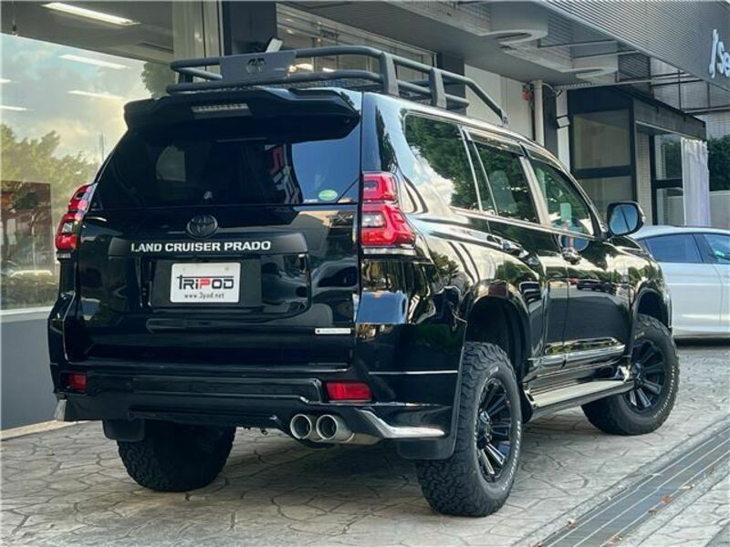 LAND CRUISER PRADO-1