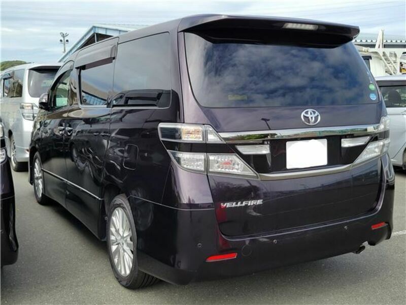 VELLFIRE-1