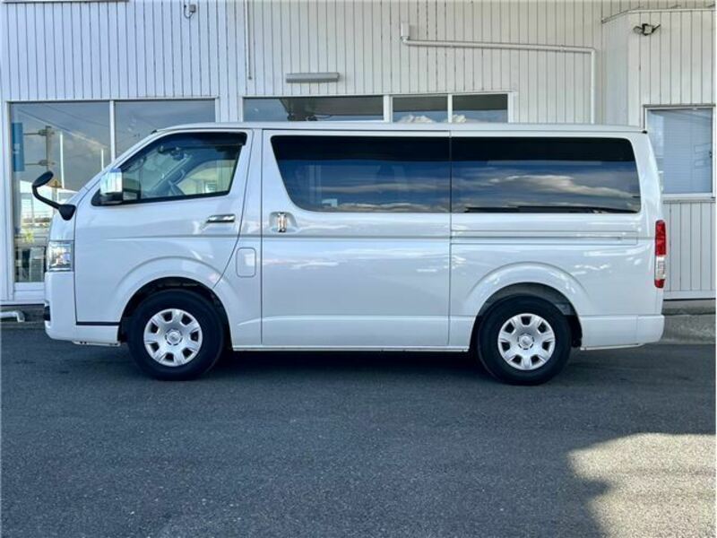 HIACE VAN-1