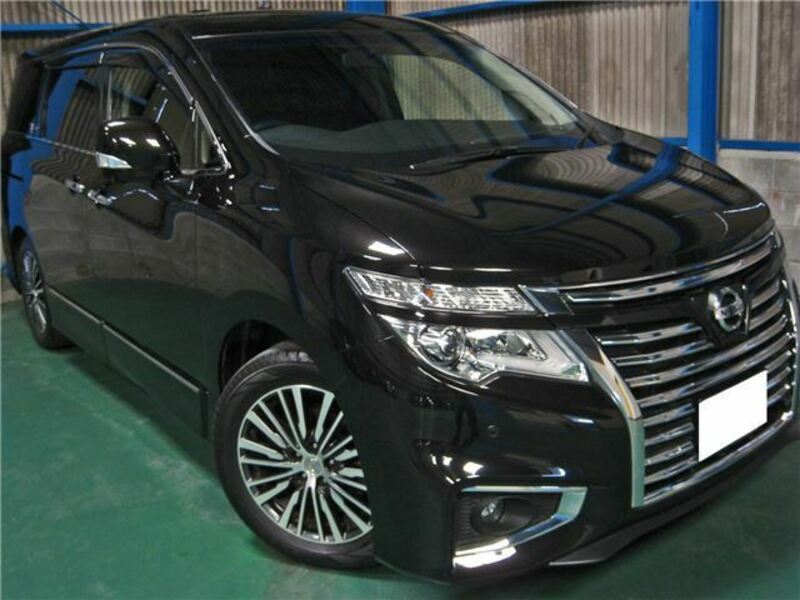 NISSAN　ELGRAND