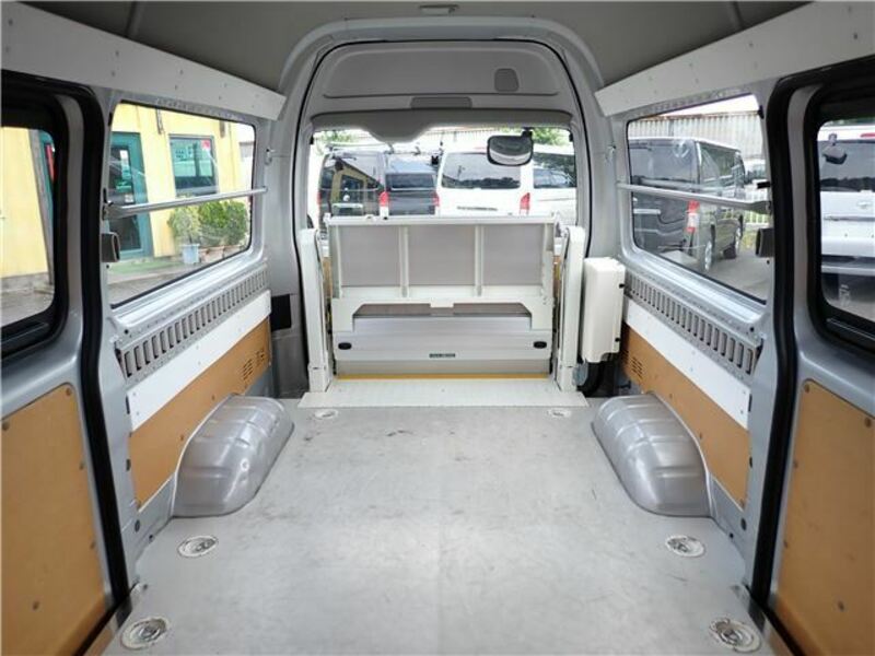 HIACE VAN-16