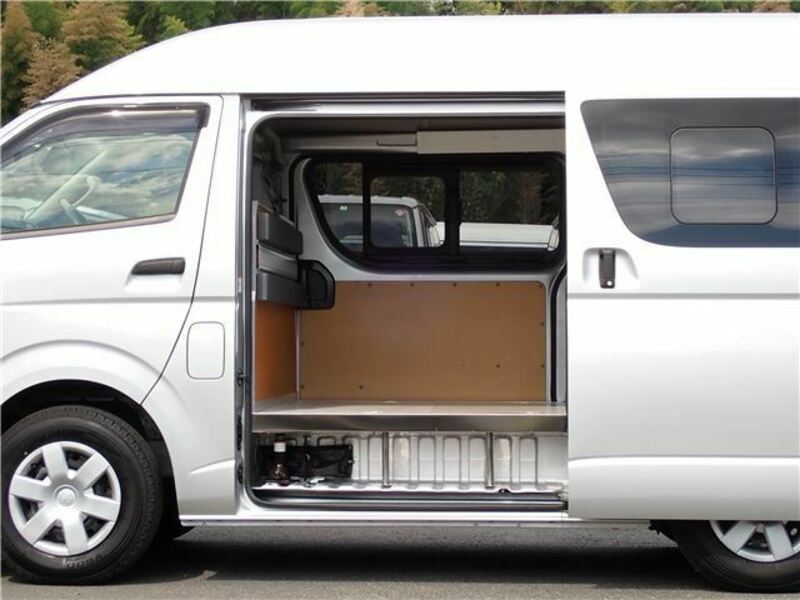 HIACE VAN-18