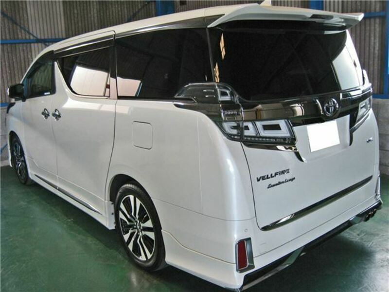 VELLFIRE-1