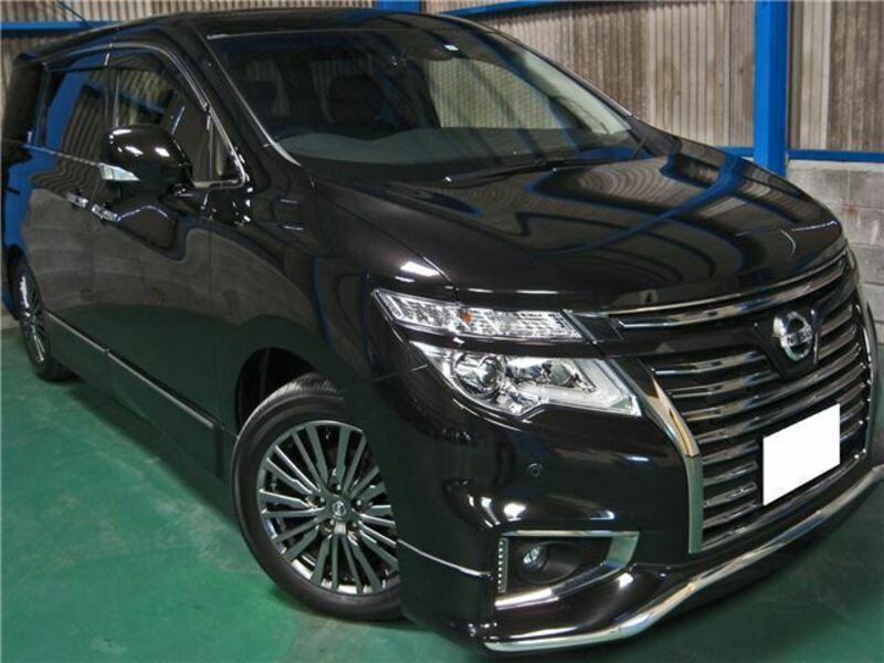 NISSAN　ELGRAND