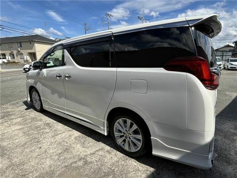 ALPHARD-22