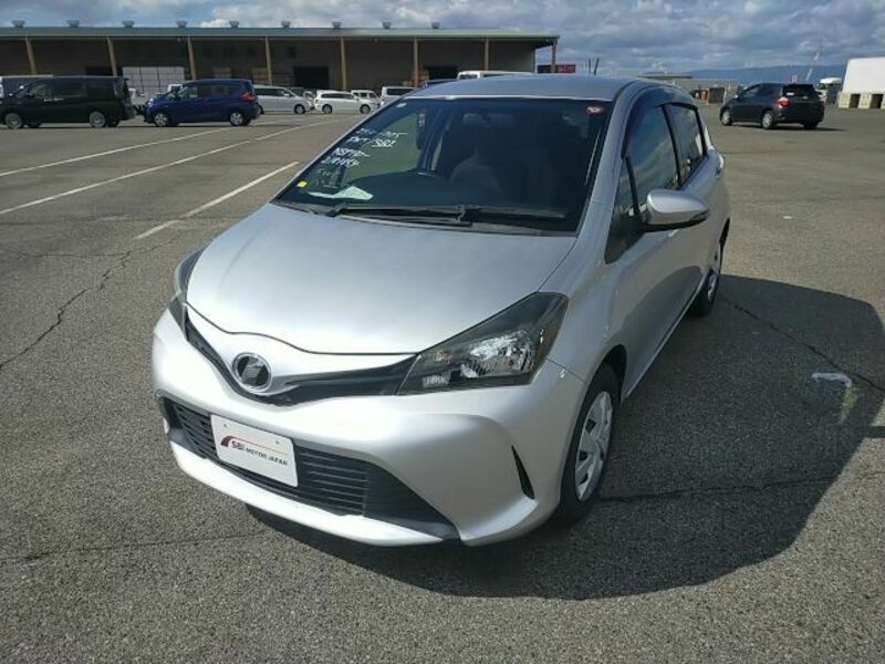 TOYOTA　VITZ