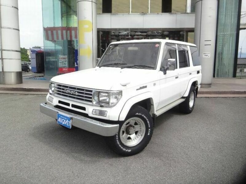 TOYOTA　LAND CRUISER PRADO