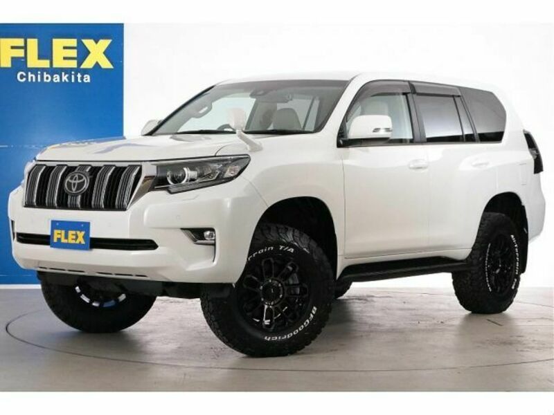 TOYOTA　LAND CRUISER PRADO