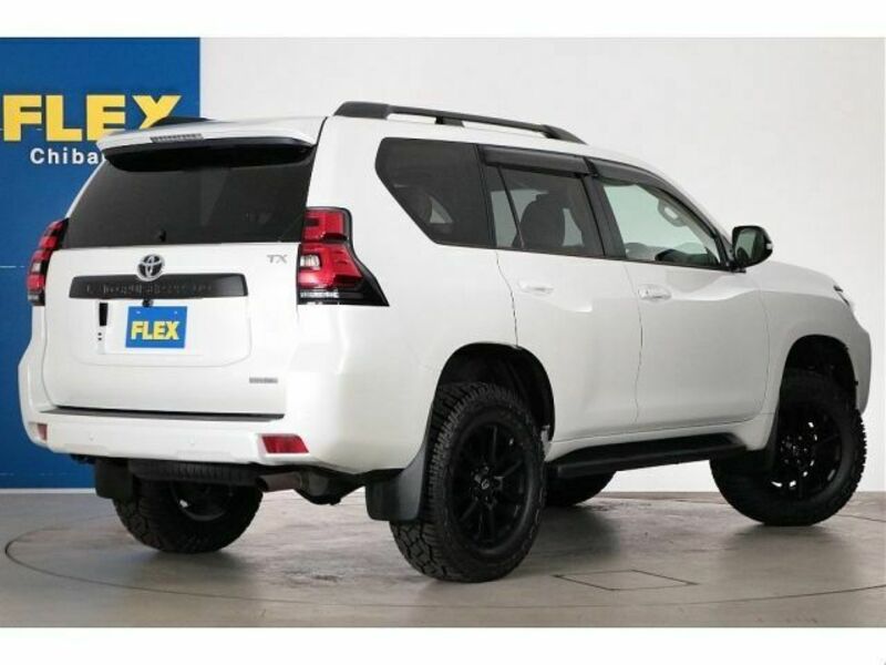 LAND CRUISER PRADO-3