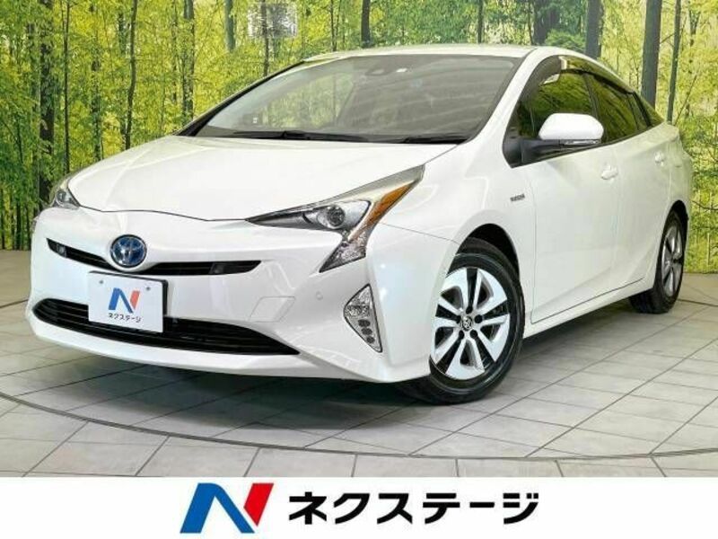 TOYOTA　PRIUS