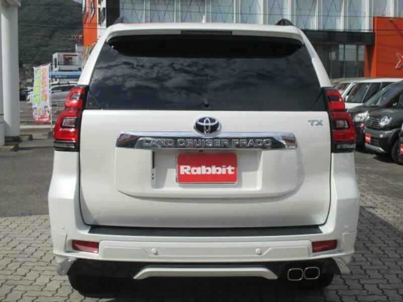 LAND CRUISER PRADO-12