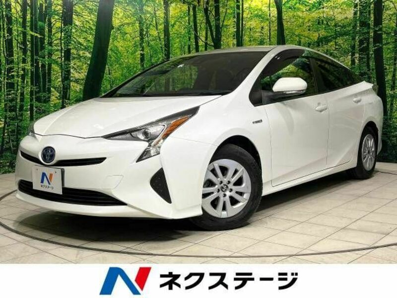 TOYOTA　PRIUS