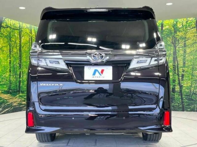 VELLFIRE-15