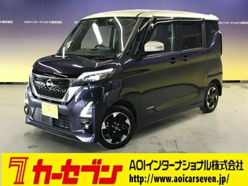 NISSAN　ROOX