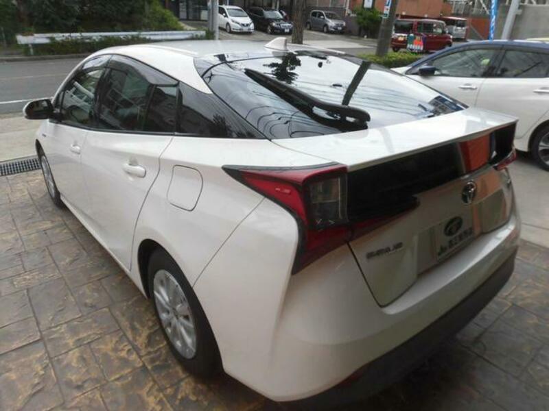 PRIUS-1