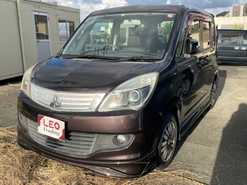 MITSUBISHI　DELICA D2