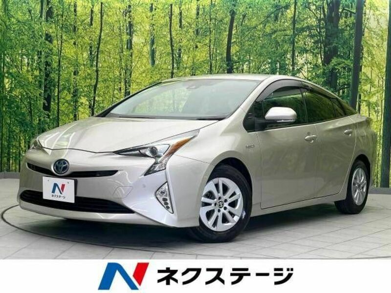 TOYOTA　PRIUS