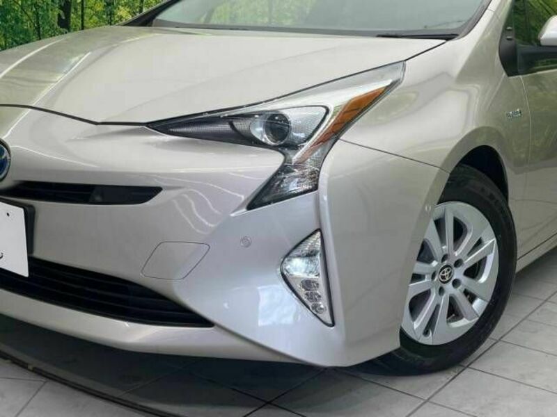 PRIUS-12