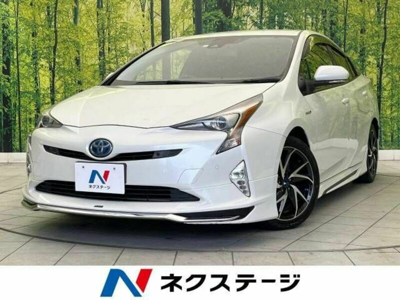 TOYOTA　PRIUS