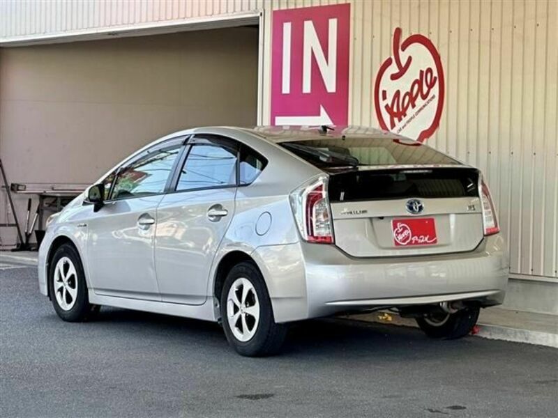 PRIUS-1