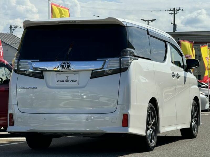 VELLFIRE-5