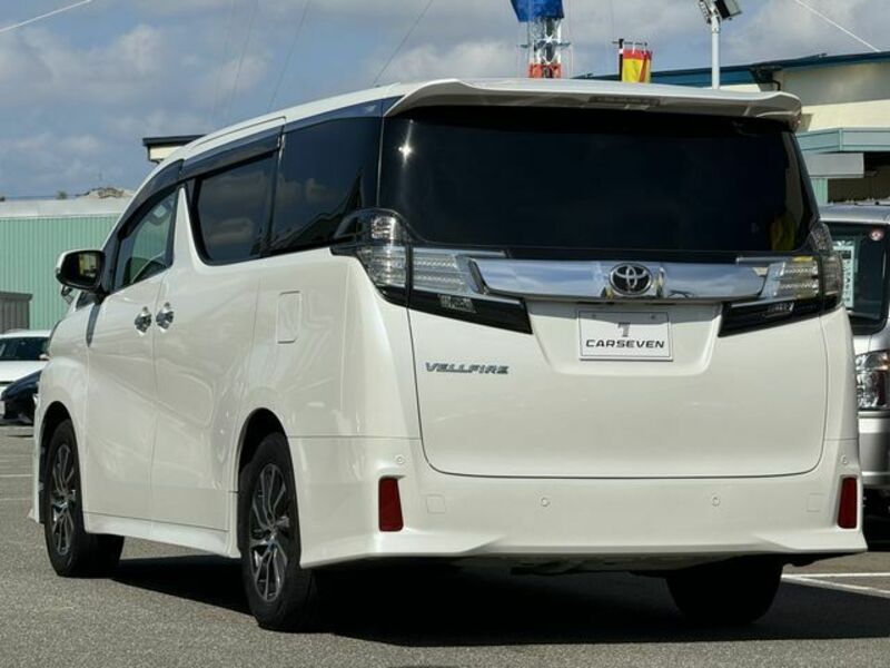 VELLFIRE-7