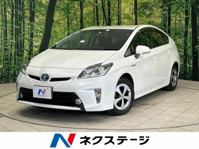 TOYOTA　PRIUS