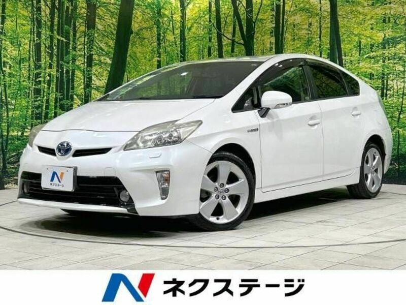 TOYOTA　PRIUS