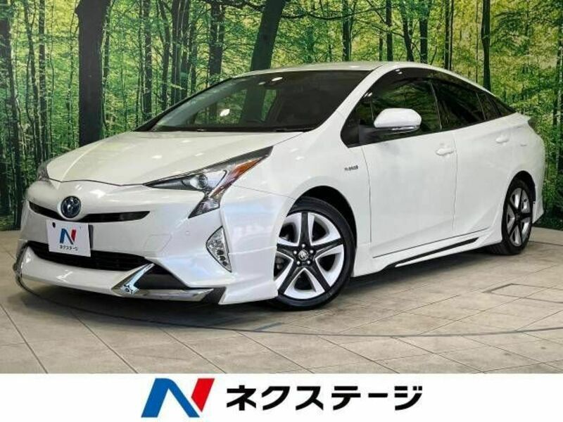 TOYOTA　PRIUS