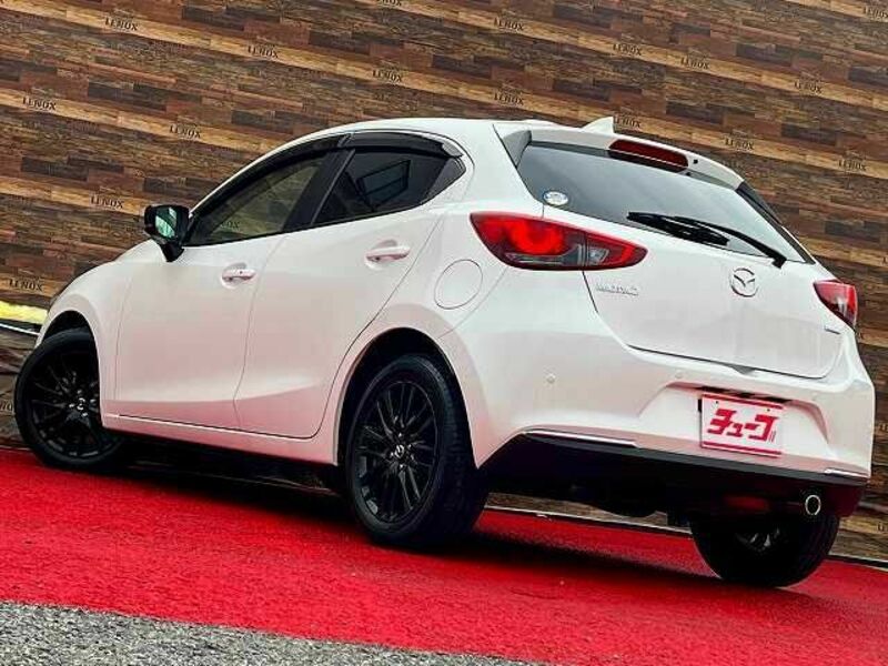 MAZDA2-8