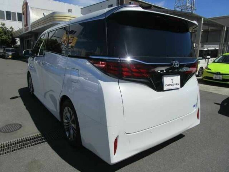 ALPHARD-8