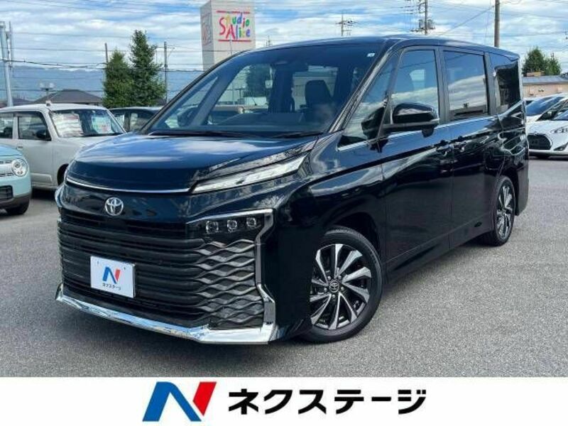 TOYOTA　VOXY