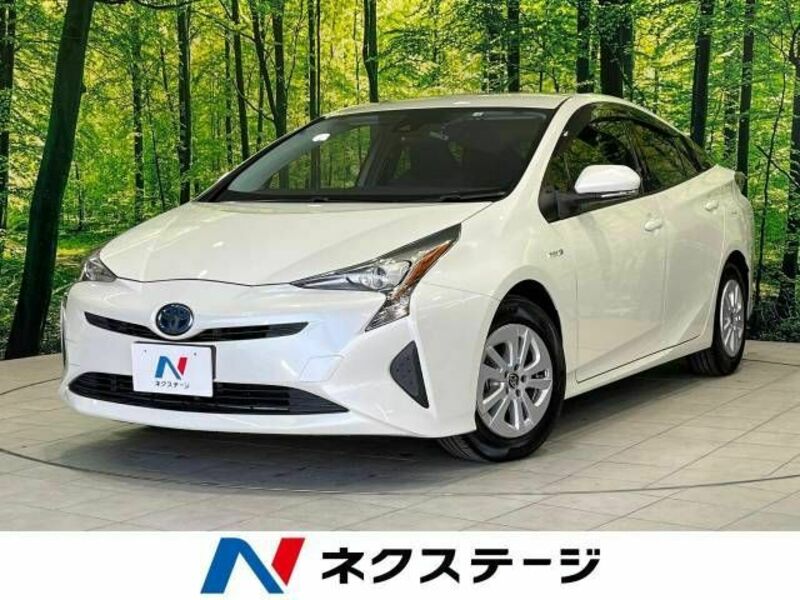 TOYOTA　PRIUS