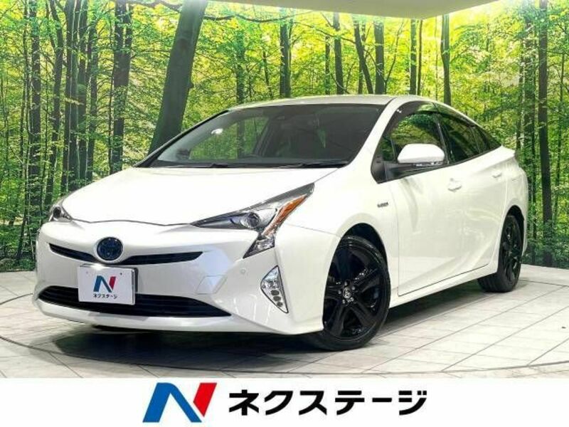 TOYOTA　PRIUS