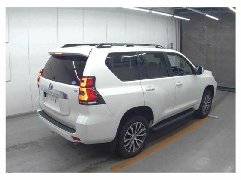 LAND CRUISER PRADO-3