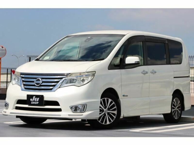 NISSAN　SERENA