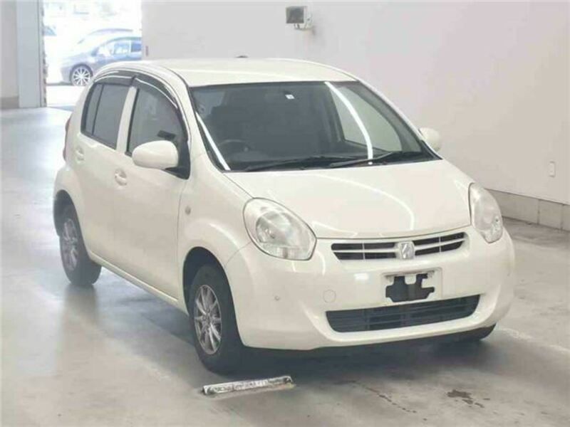 TOYOTA　PASSO