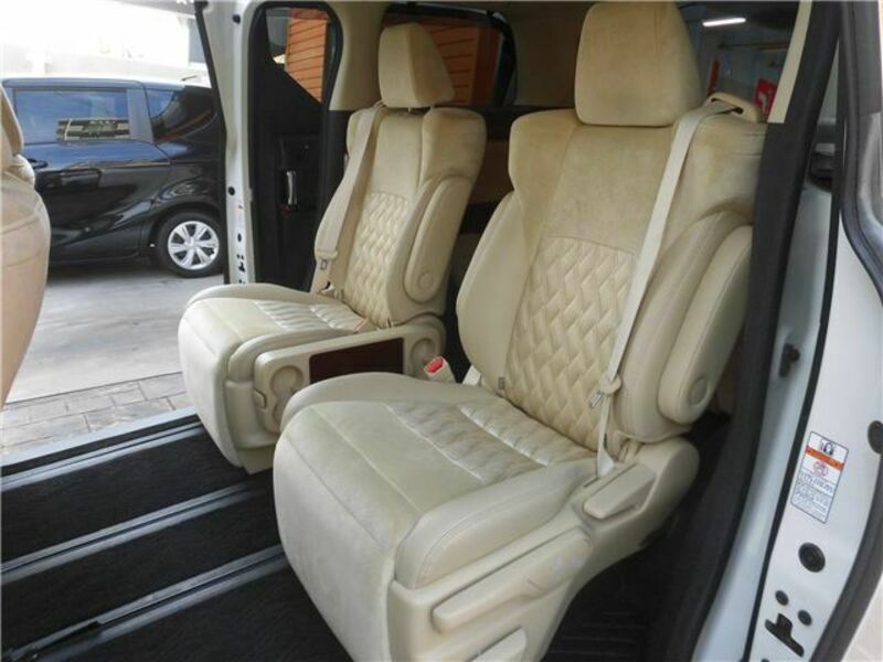 ALPHARD-23