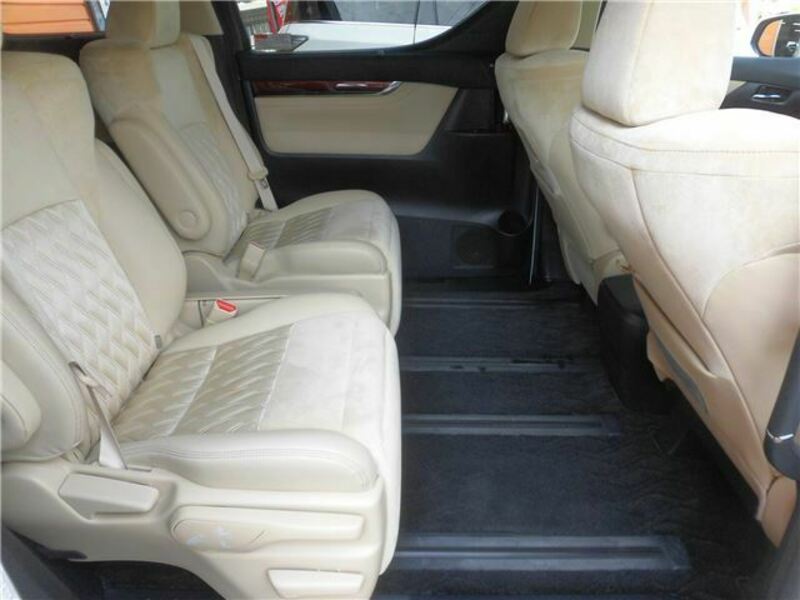 ALPHARD-32