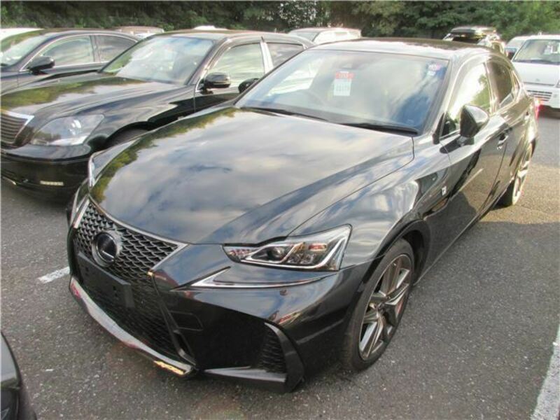 LEXUS　IS