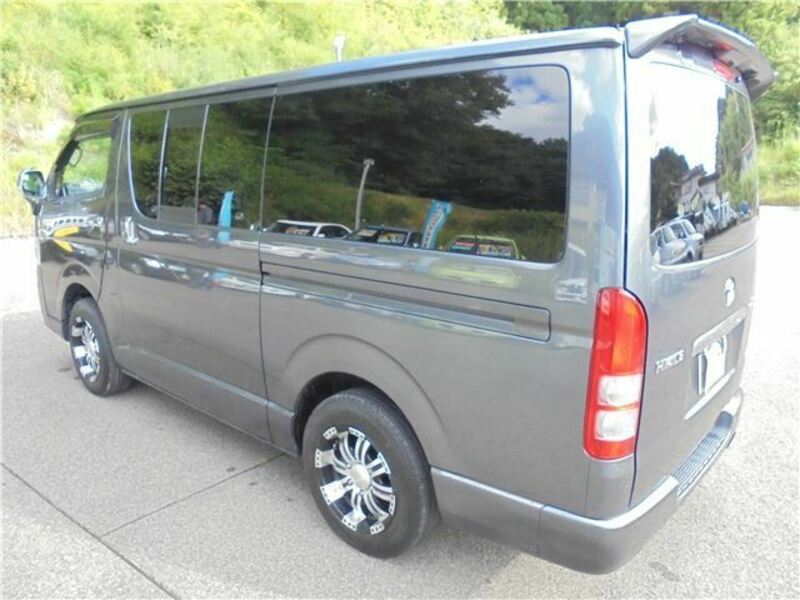 HIACE VAN-6