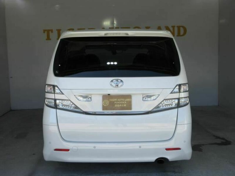 VELLFIRE-7