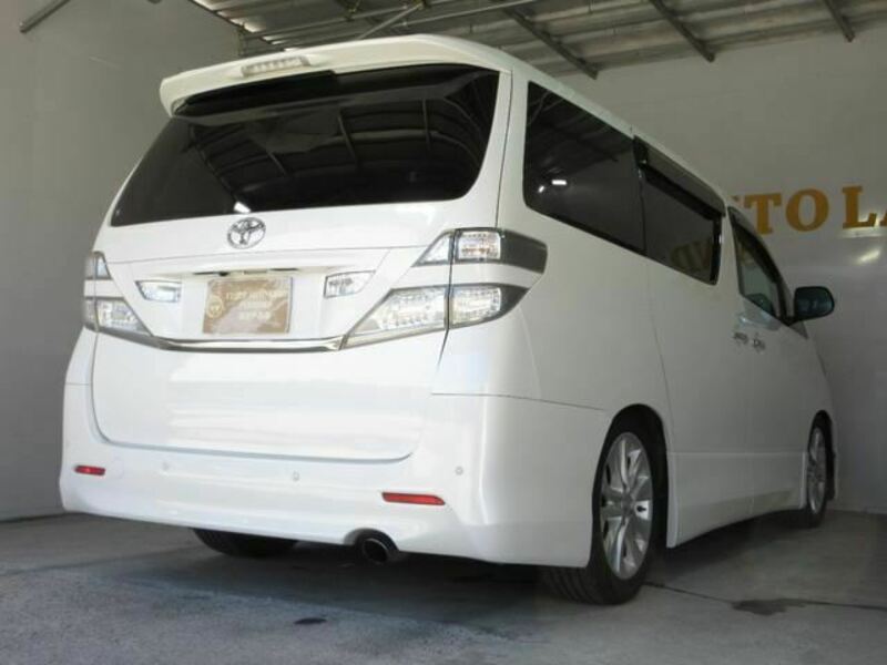 VELLFIRE-27