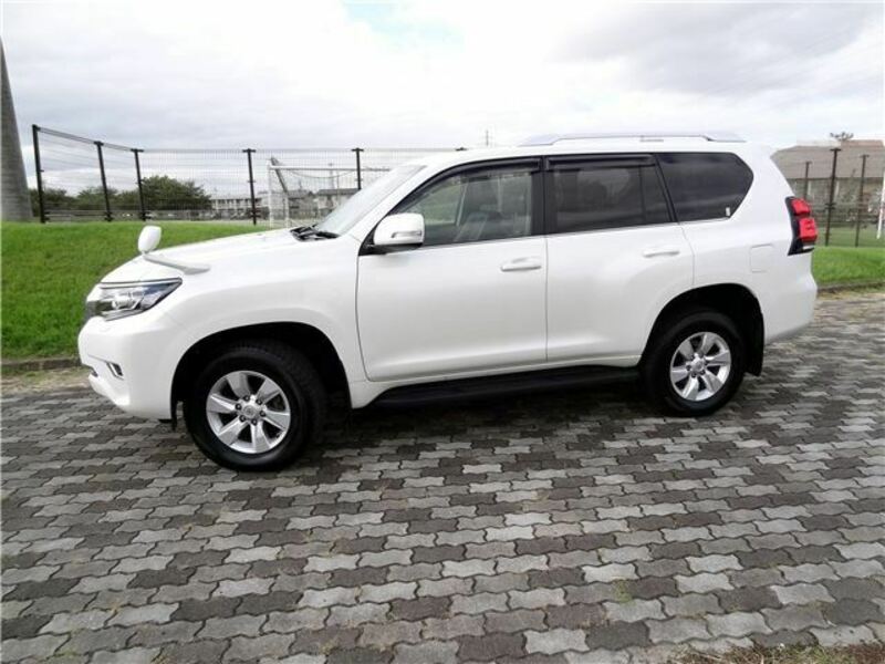 LAND CRUISER PRADO-6