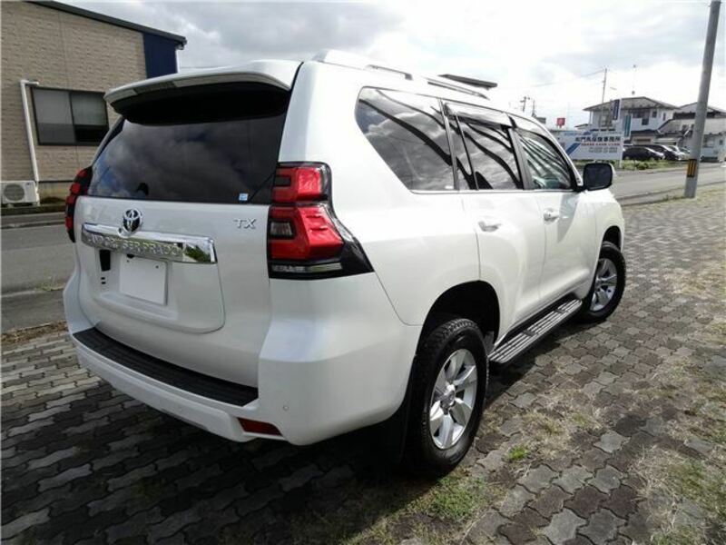 LAND CRUISER PRADO-12