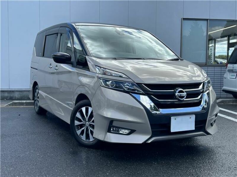 NISSAN　SERENA