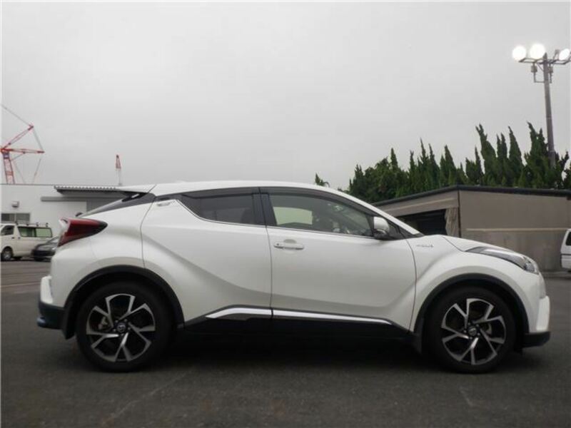 C-HR-4