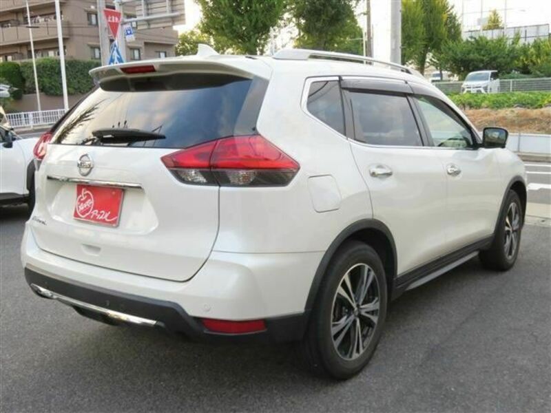 X-TRAIL-4